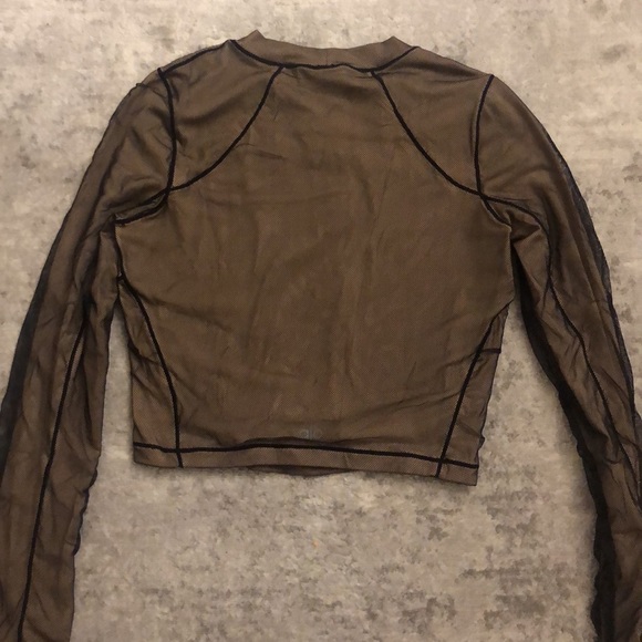 Alo yoga mesh crop top size M - Picture 4 of 4